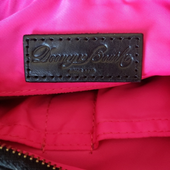NWOT Dooney & Bourke bag with wallet - Picture 3 of 7